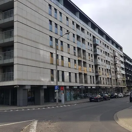 Boznicza Old Town Lux Apartment, Self Check-in 24h, Free Parking * بوزنان