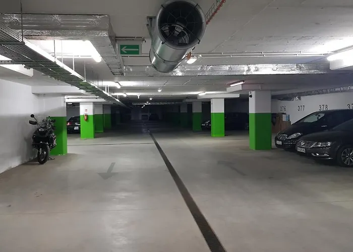 Boznicza Old Town Lux Apartment, Self Check-in 24h, Free Parking דירה