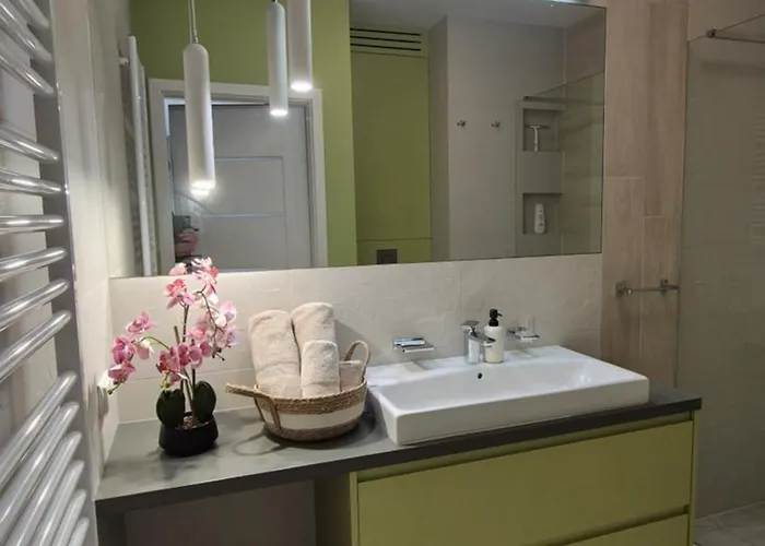Boznicza Old Town Lux Apartment, Self Check-in 24h, Free Parking *