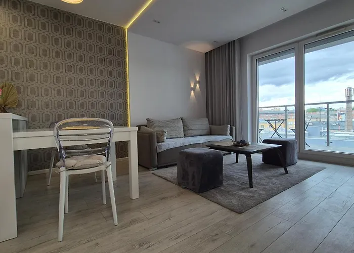 Boznicza Old Town Lux Apartment, Self Check-in 24h, Free Parking דירה פוזנן